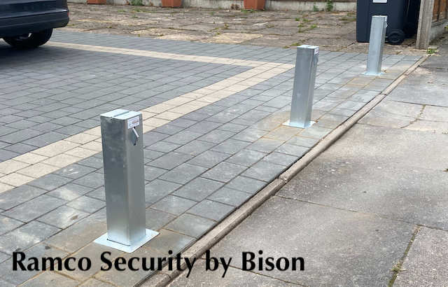 Ramco 100 Heavy-Duty Telescopic Driveway Security Bollard Installed - Image 4