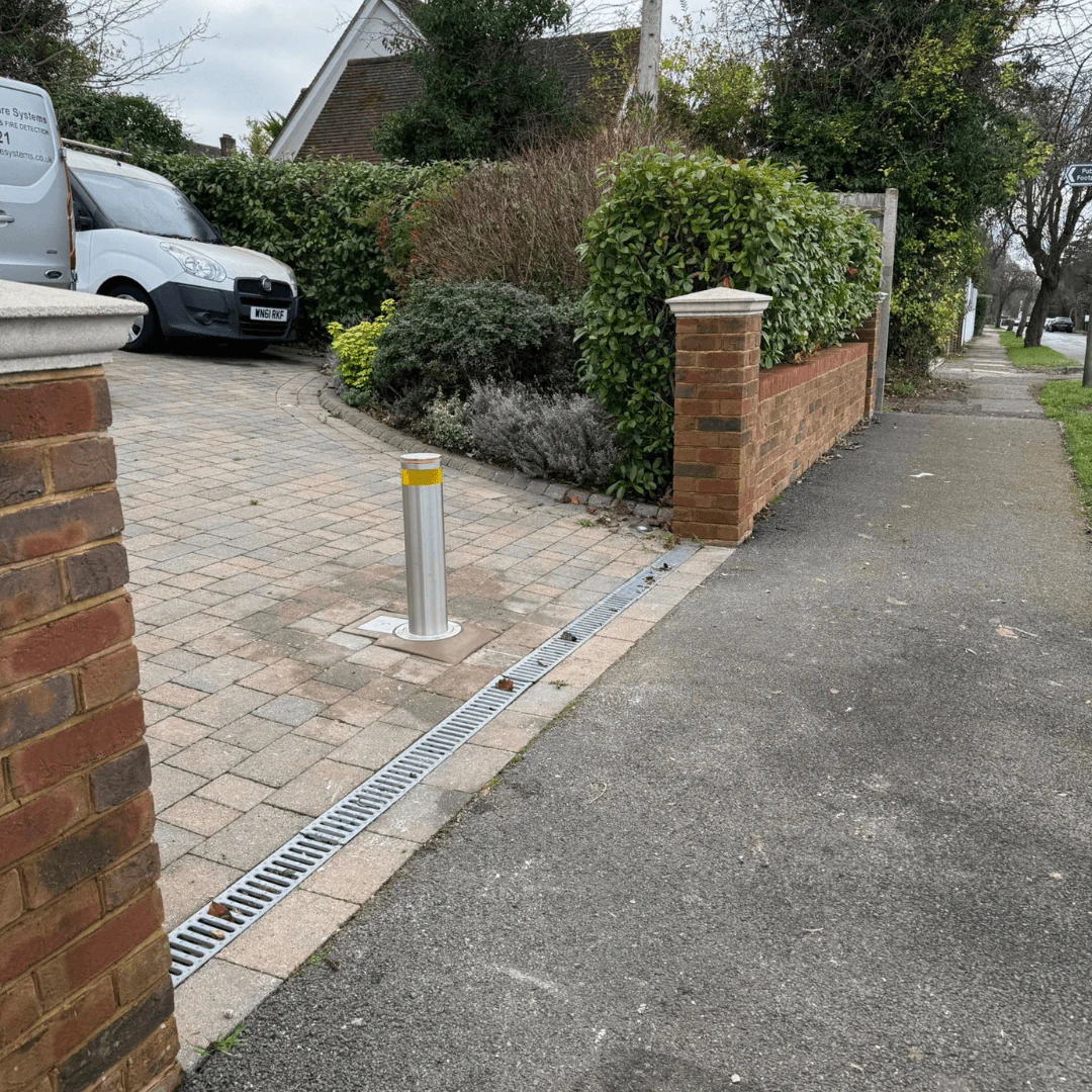 Ramco Auto Guard Battery Bollard - Image 4